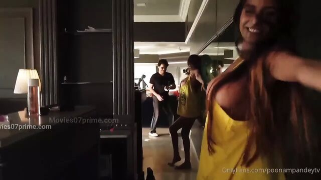 I want sex part 2 Poonam Pandey onlyfans порно видео