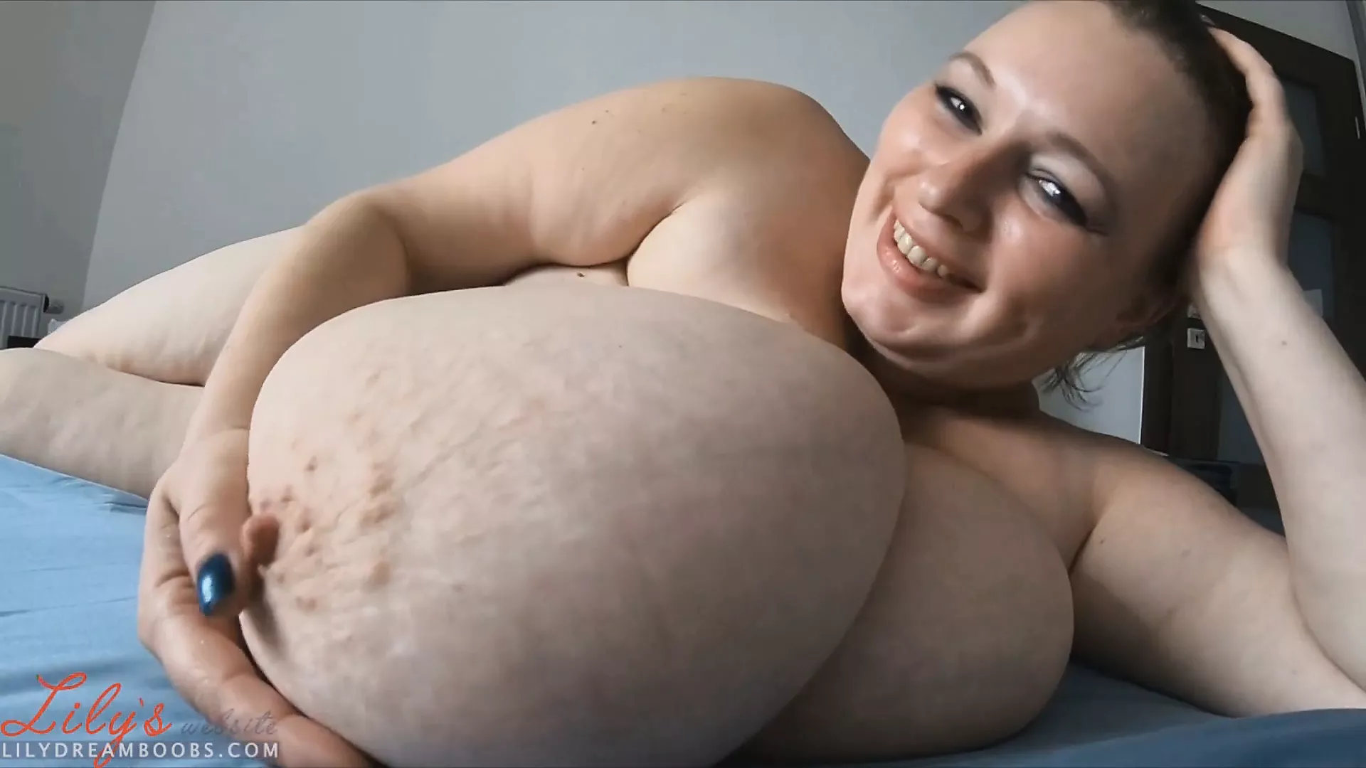 Largest natural breasts in world - порно видео