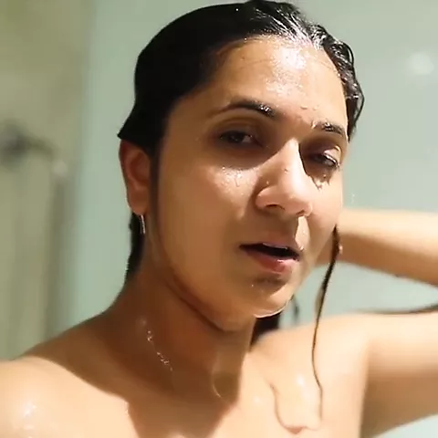 Pooja Laxmi Joshi Shower On Her Fliz Movies