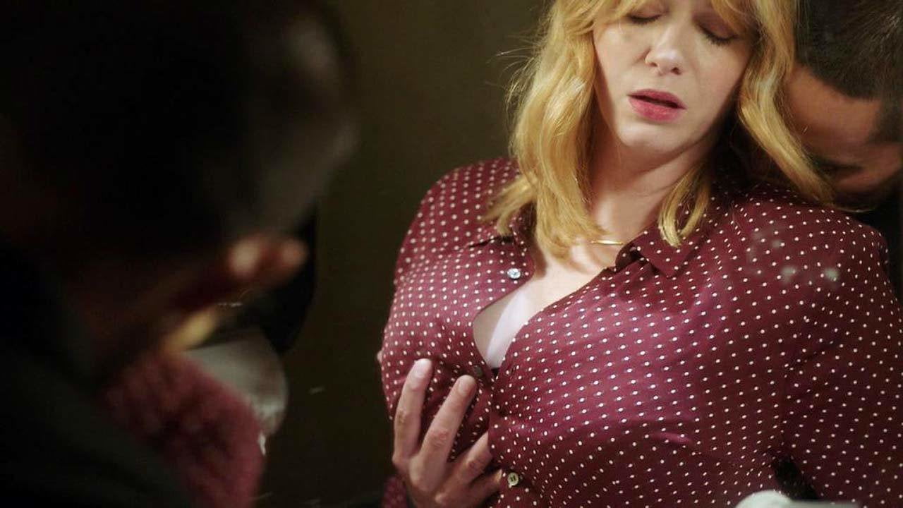 Christina Hendricks Sex Scene On ScandalPlanet.Com - порно видео