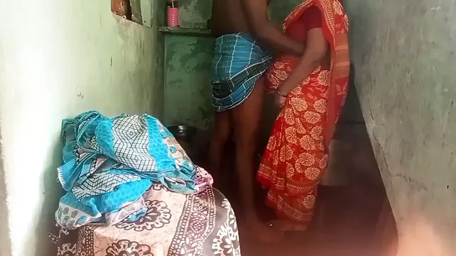 Tamil wife Swetha Kerala style dress nude self video recorder  