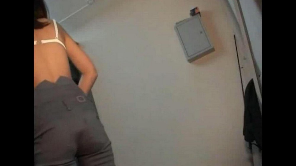 Раздевалка со скрытой камерой видео - смотреть роликов онлайн